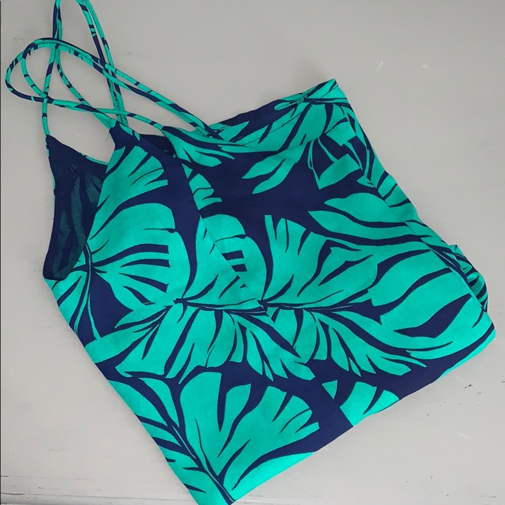 🌴🌴 Strappy Tank